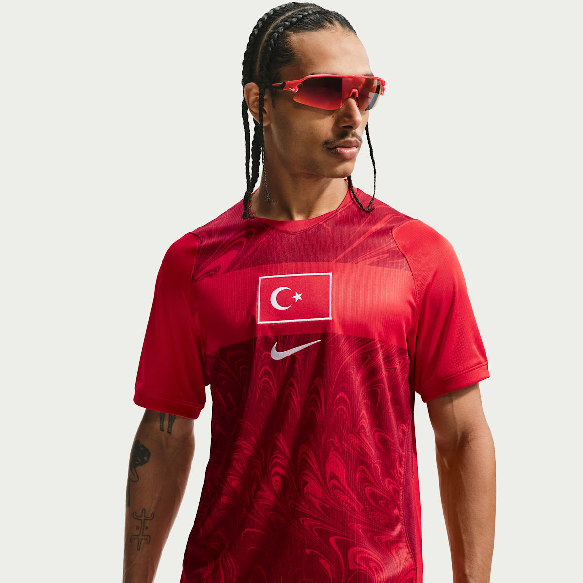 サッカーシャツ　東福岡　10番 Dri-FIT Nikeレッドシャツ Türkiye Football Kits 2026. Nike FI